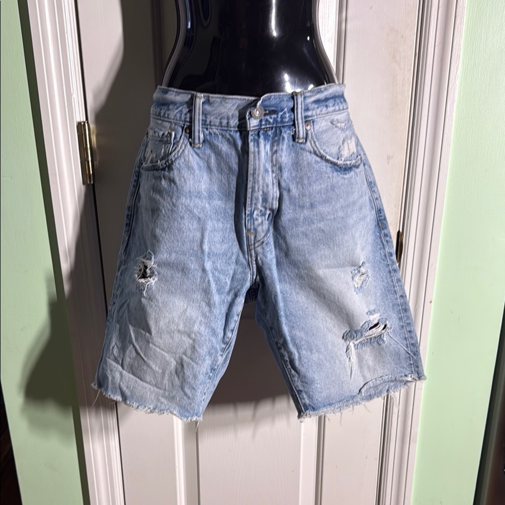 American Eagle Outfitters Distressed Blue Denim Rainbow Pocket Burmuda Shorts 33
